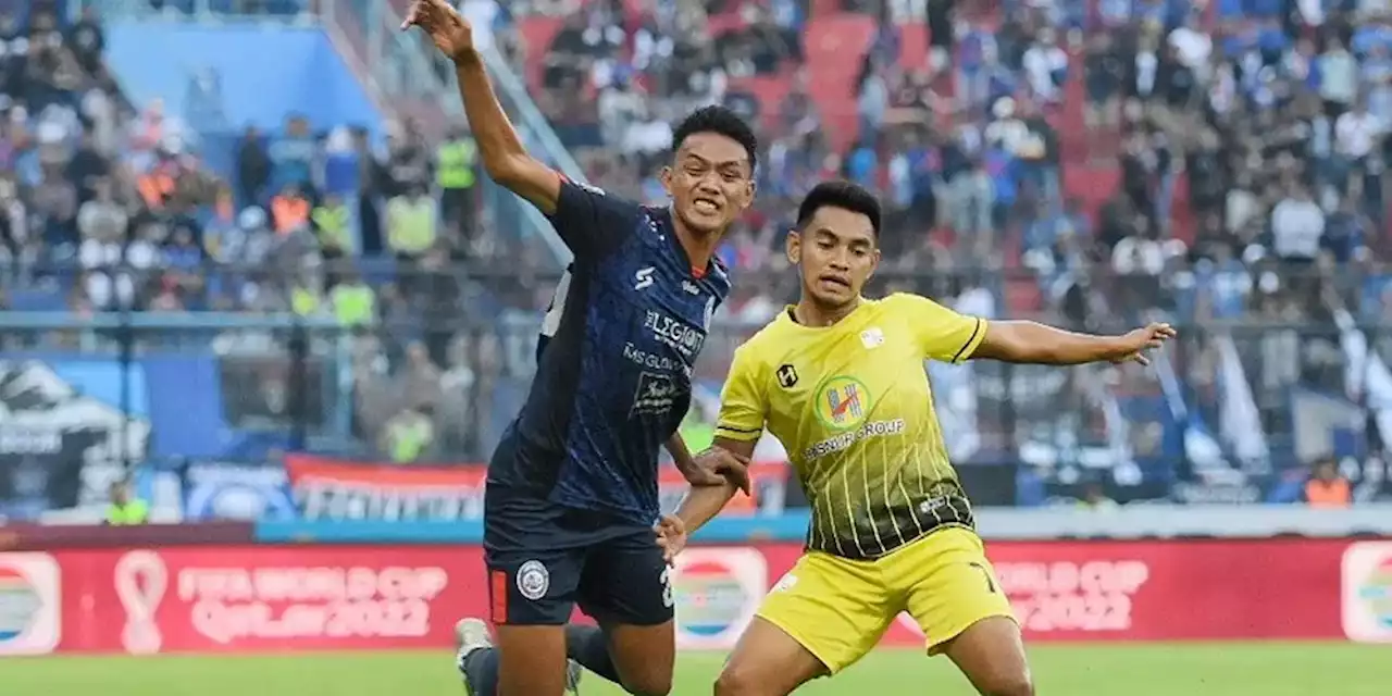 Temui Langsung, Bek Muda Arema Minta Maaf kepada Erwin Ramdani - Bola.net