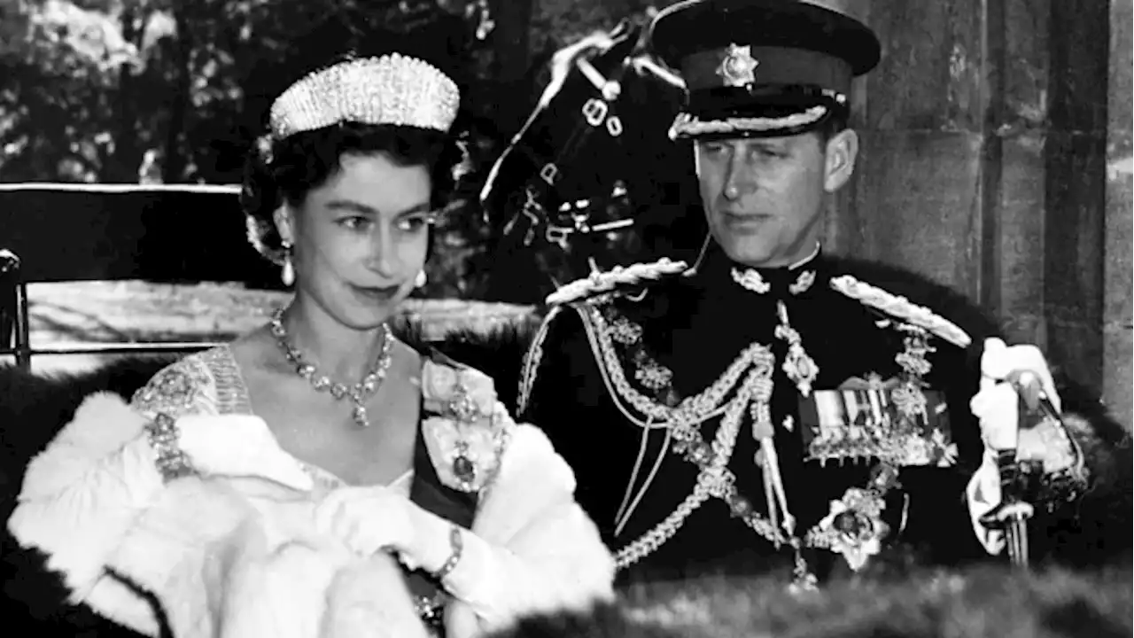 Queen Elizabeth at the end of an empire | CBC Radio