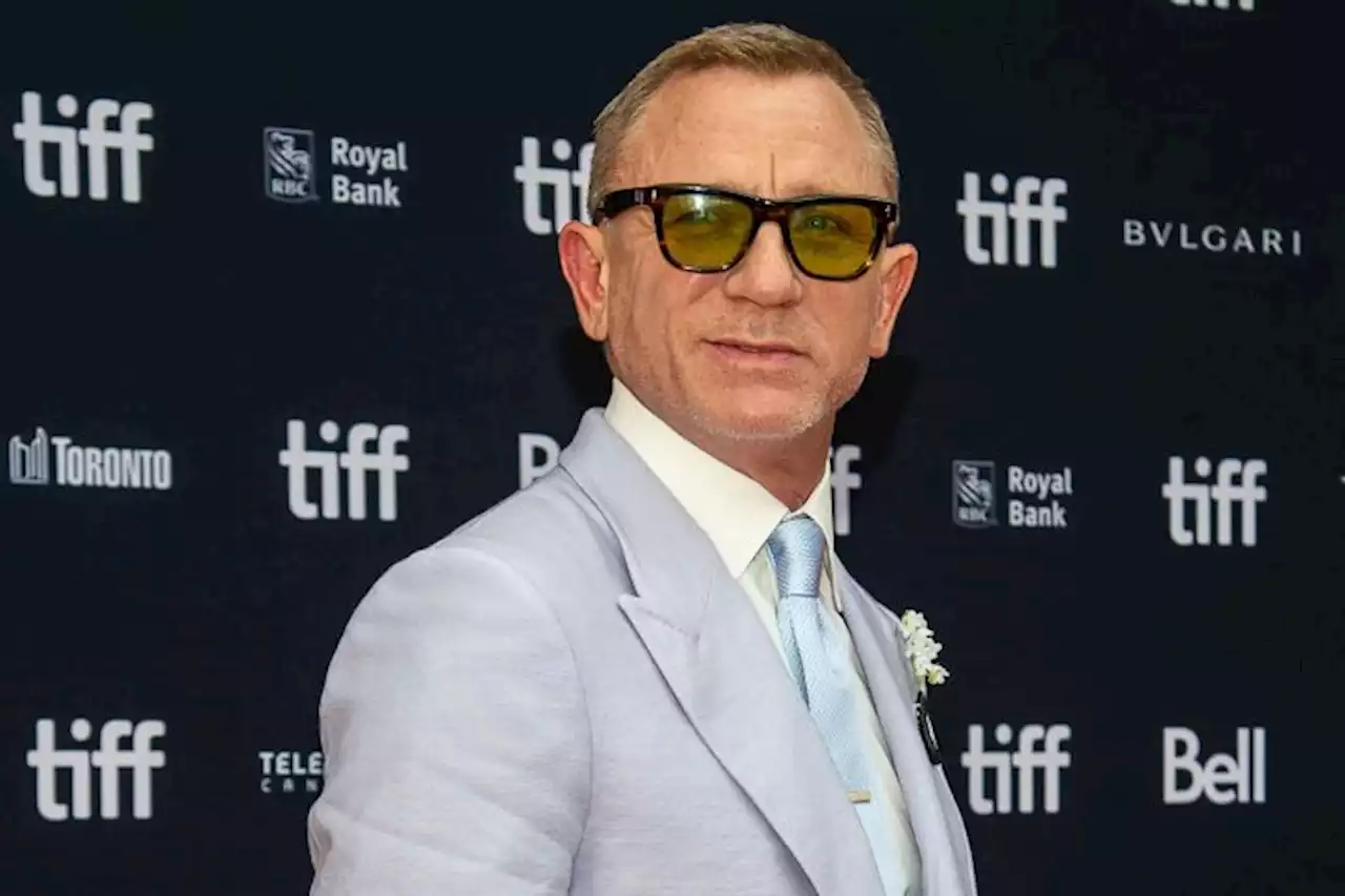 Daniel Craig Remembers Queen Elizabeth’s ‘Funny’ Spirit And ‘Incomparable Legacy’