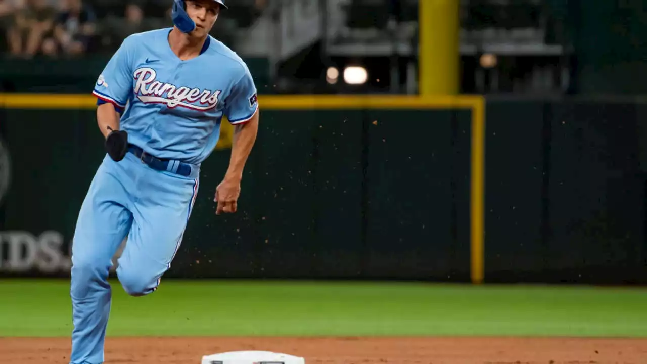 Rangers beat Blue Jays behind strong Perez start