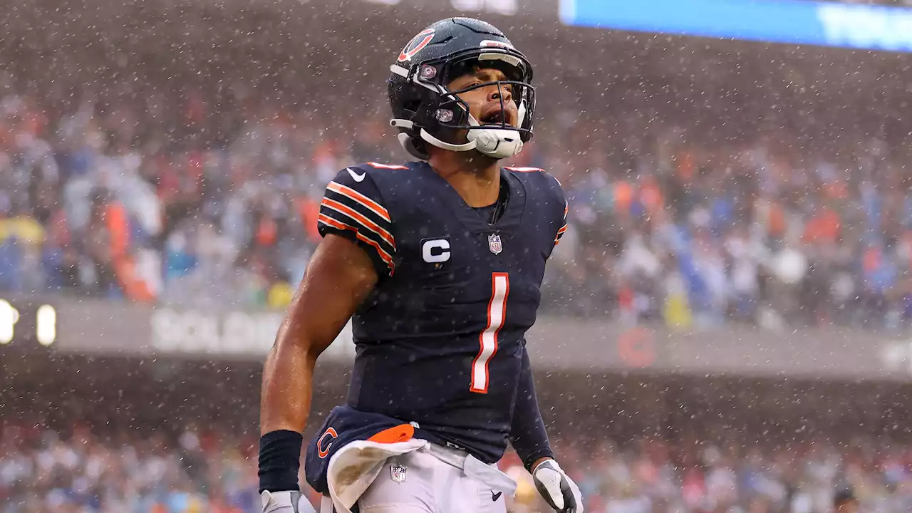 Justin Fields leads Bears to massive upset over 49ers