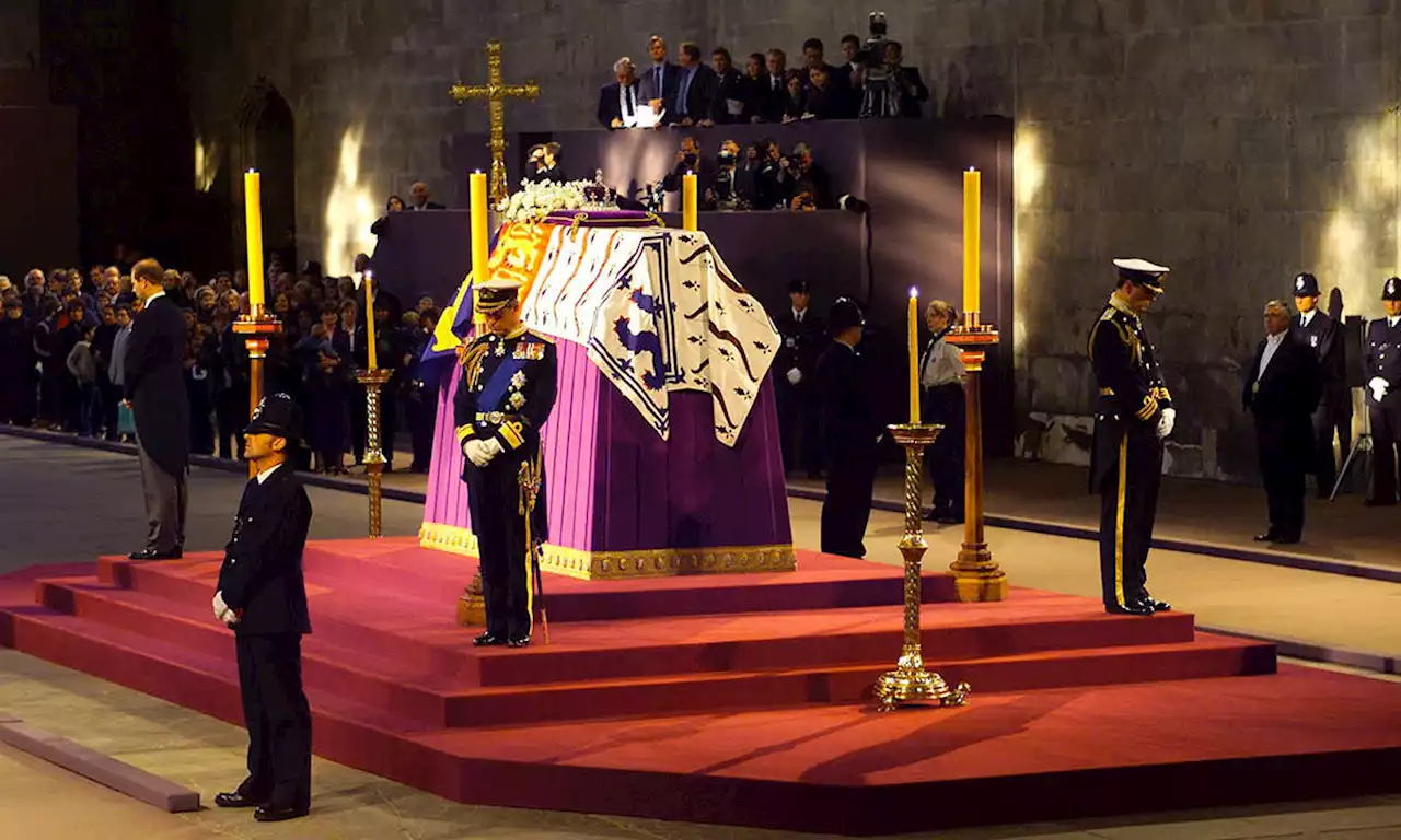 What is the Vigil of the Princes? Royals to carry out poignant tradition beside Queen's coffin