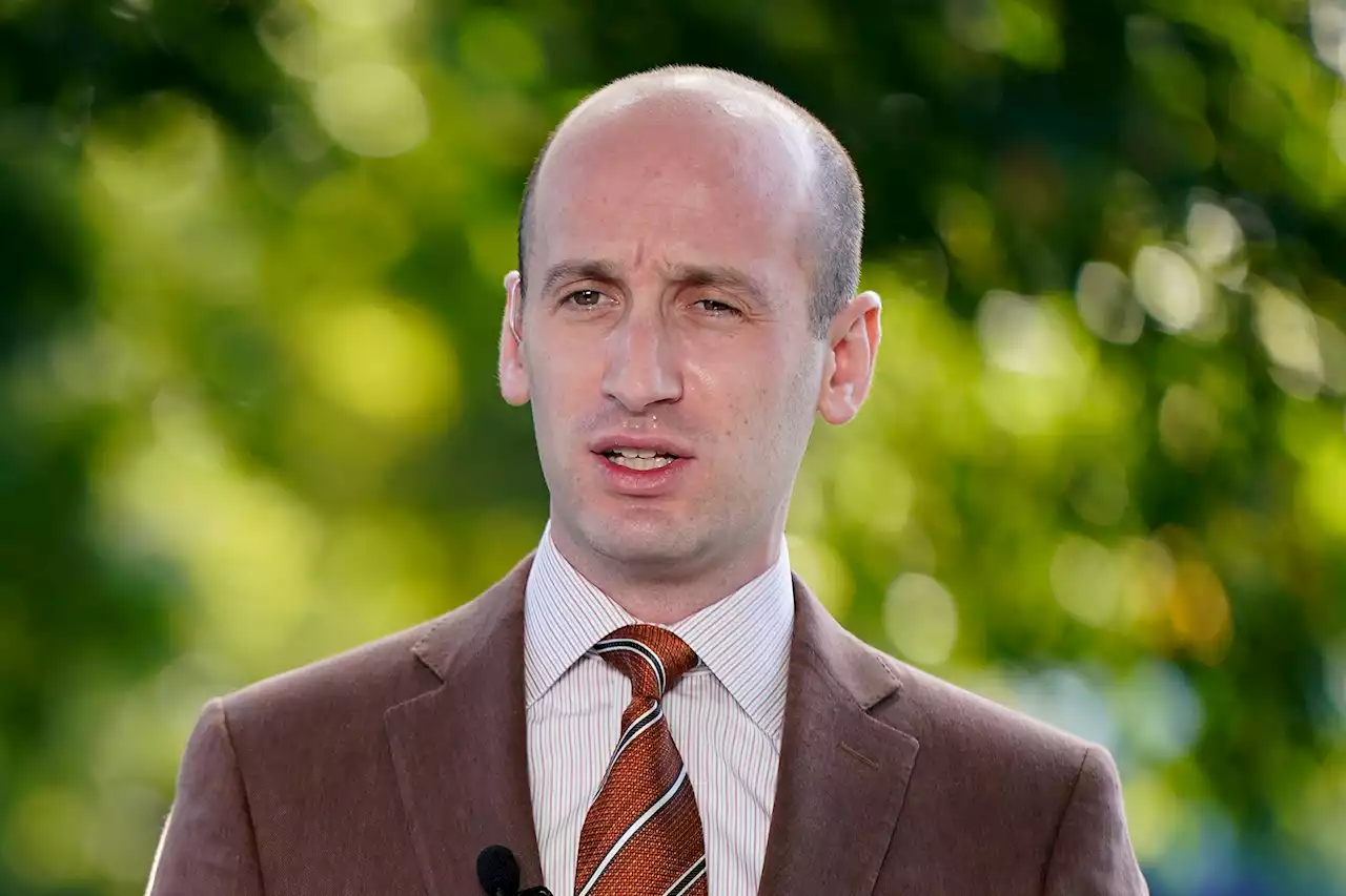 Texas Border Patrol retweets right-wing former Trump adviser Stephen Miller