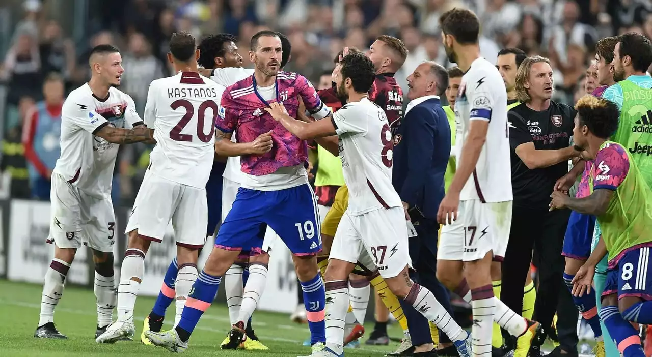 Juventus, rimonta contro la Salernitana fermata dal Var: il gol annullato a Milik era regolare