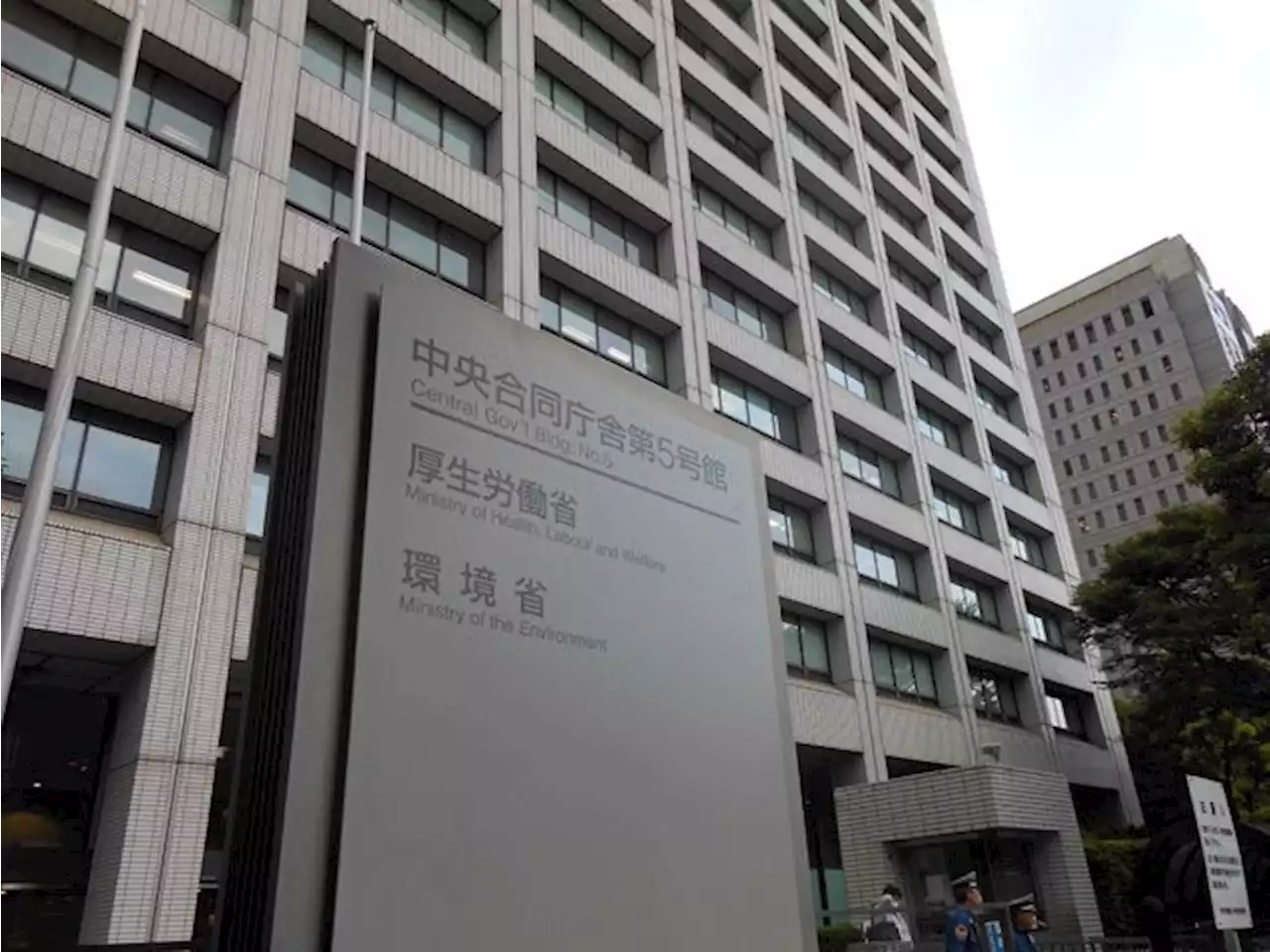 厚労省、改良型ワクチンを特例承認 ファイザー製などオミクロン対応―高齢者らに来週から：時事ドットコム