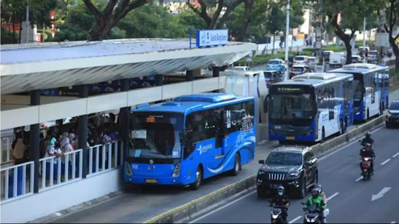 Mulai Hari Ini, Transjakarta Beroperasi 24 Jam: Harga Tetap, 13 Koridor Siap Dilayani