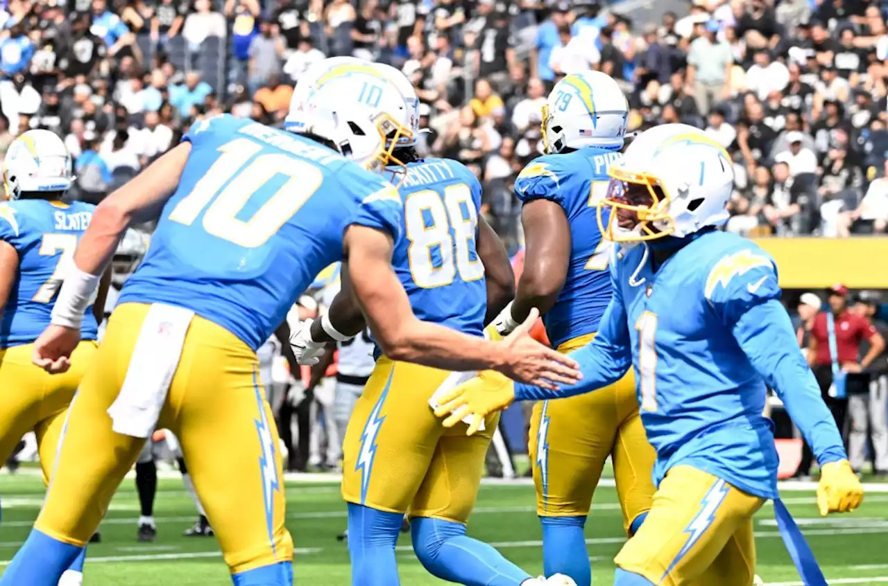 Swanson: Chargers’ new guys make good first impression in opening victory