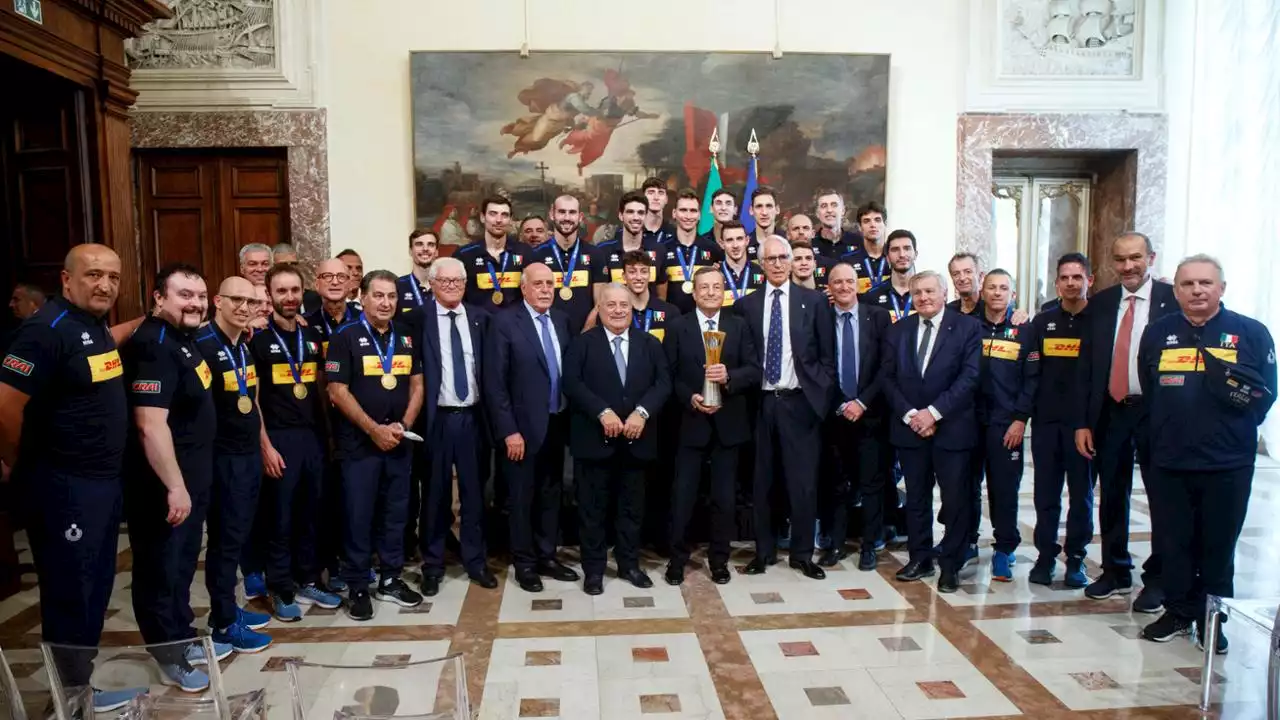 Volley, Draghi riceve gli Azzurri campioni del mondo: 'La vostra crescita ci ricorda di cosa sono capaci i giovani'