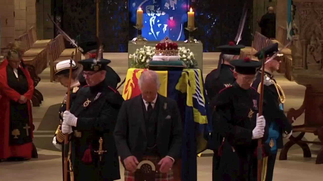 King Charles leads solemn Vigil of the Princes as first mourners file past Queen's coffin