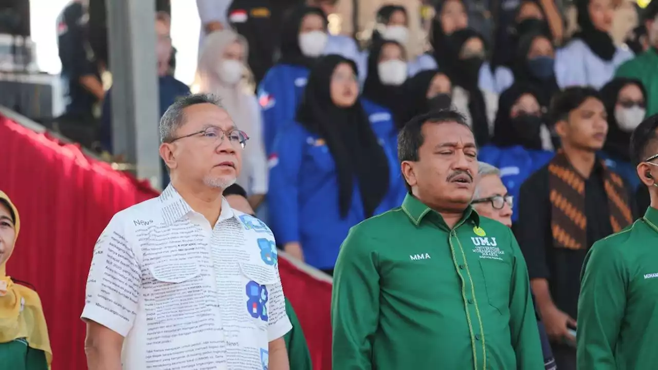 Menteri Zulkifli Hasan Berpesan Mahasiswa Harus Punya Daya Saing Tinggi