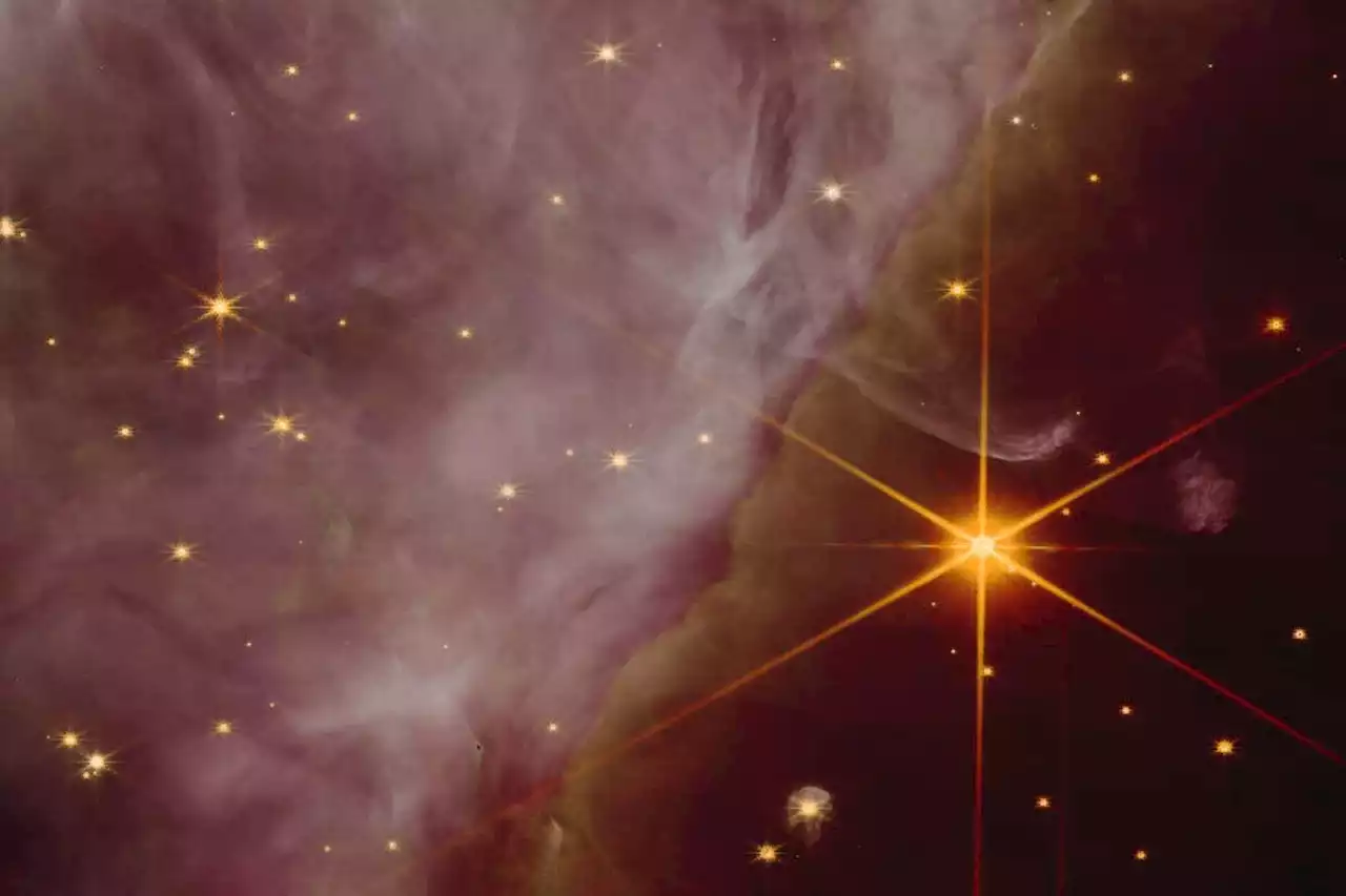 JWST has caught hot stars destroying gas and dust in the Orion Nebula