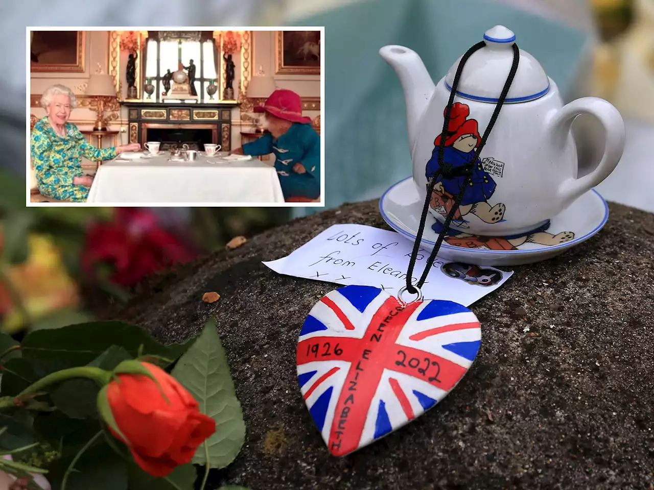 Mourners urged to stop leaving marmalade sandwiches in tribute to queen