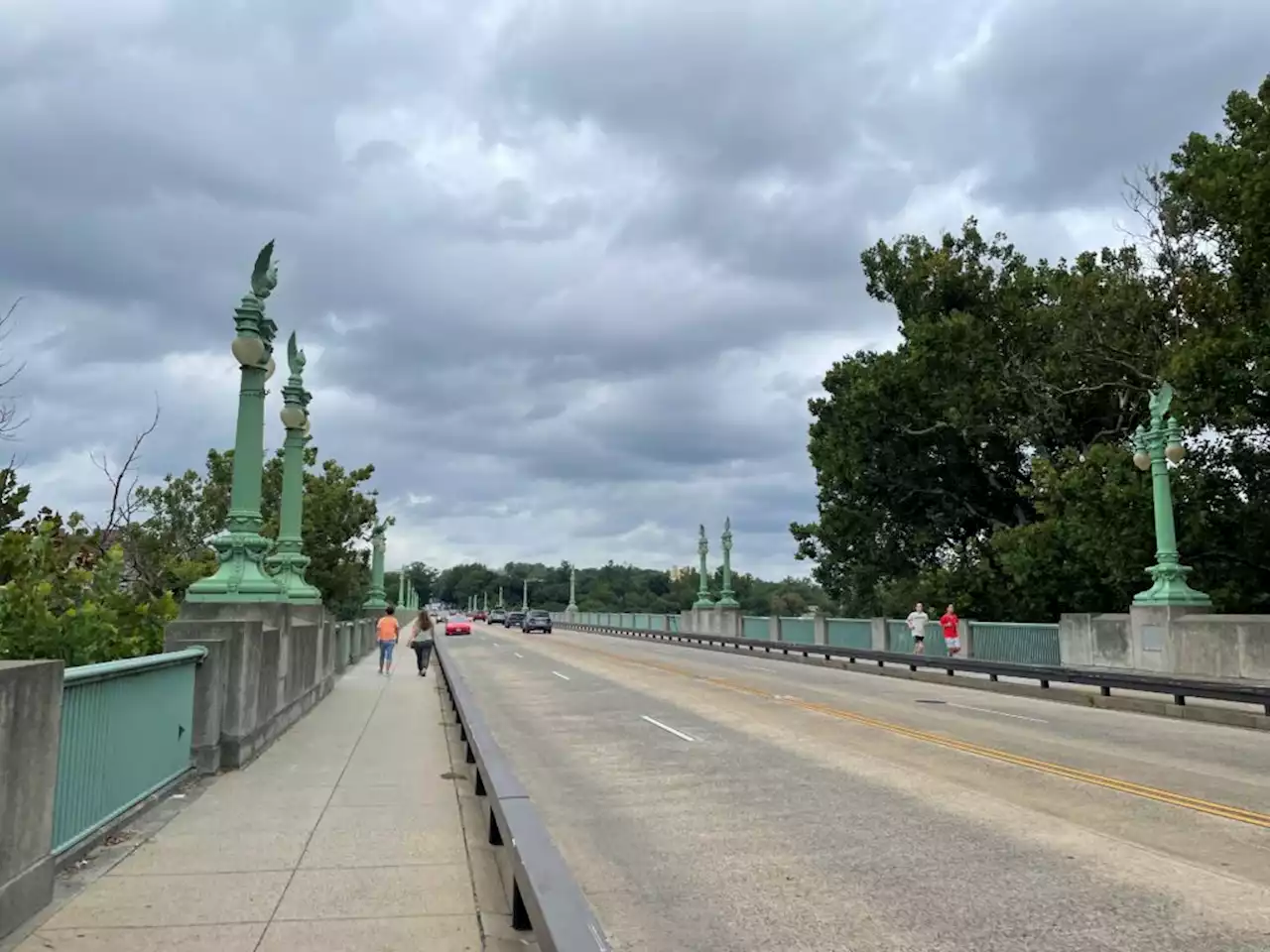 “An Open Letter Advocating for Suicide Barrier Implementation on the Taft Bridge” - PoPville