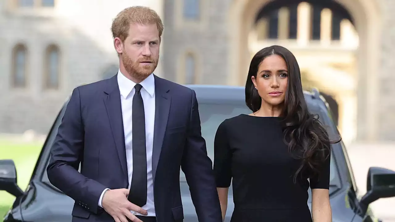 Prinz Harry und Meghan bleiben während Trauerzeit in England