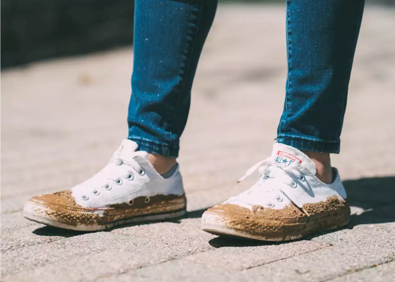 This Genius $12 Cleaning Tool Restores White Sneaker Soles to Like-New Condition