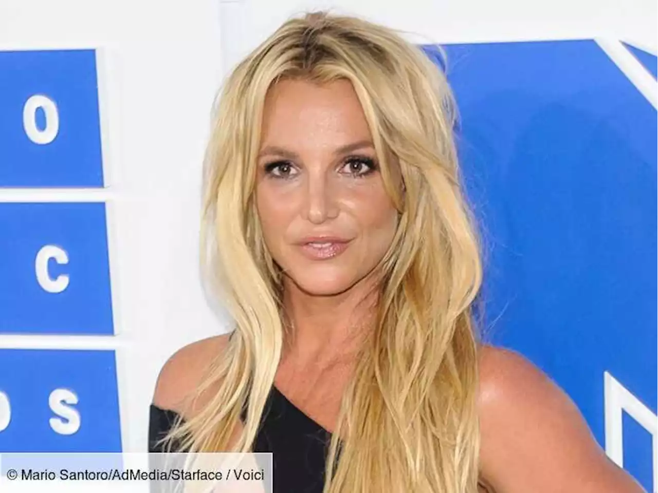 « Je prie pour que vous brûliez en enfer » : Britney Spears étrille ses parents dans une note vocale - Voici