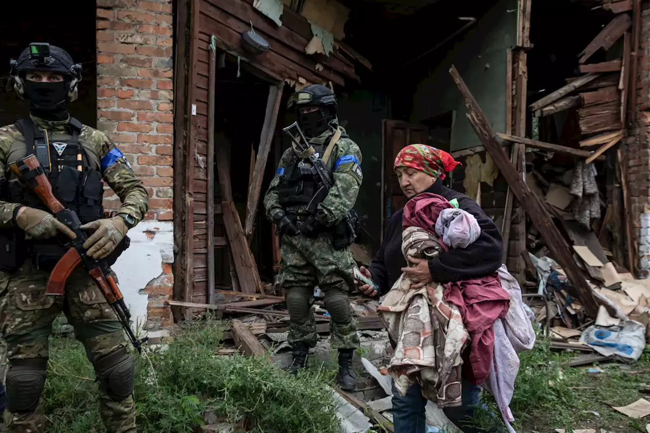 Amid Ukraine’s startling gains, liberated villages describe Russian troops dropping rifles and fleeing