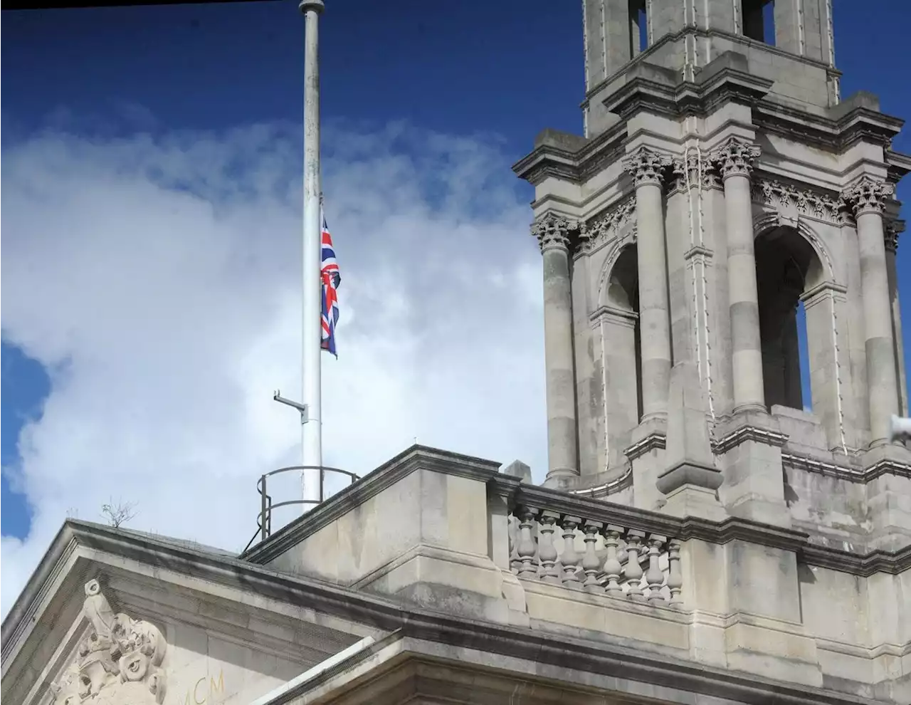 Councillor ‘deeply sorry’ after writing anti-monarchy message in Queen’s book of condolences