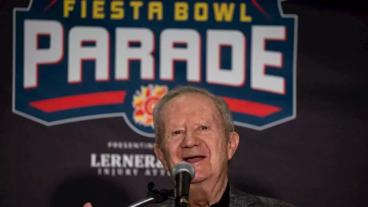 Phoenix Suns radio announcer Al McCoy introduced as Fiesta Bowl Parade's Grand Marshal