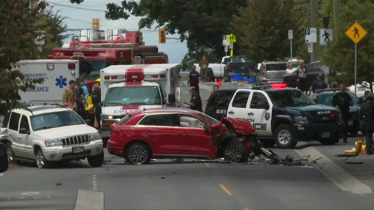 IIO determine injuries in Saanich crash were self-inflicted, not caused by police