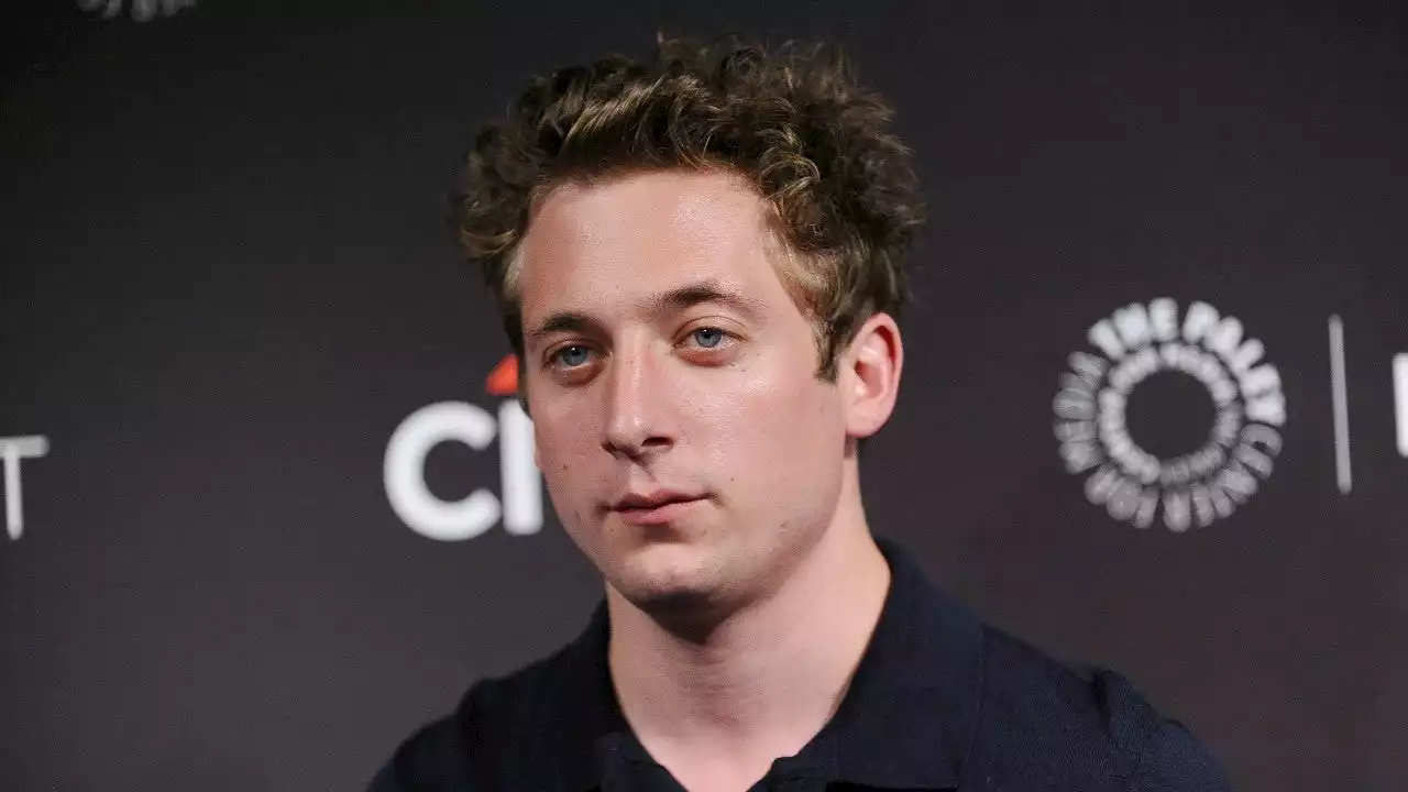 'The Bear's Jeremy Allen White Dishes on What He Knows About Season 2