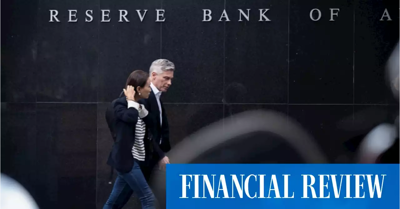 Lowe ungags staff for RBA review