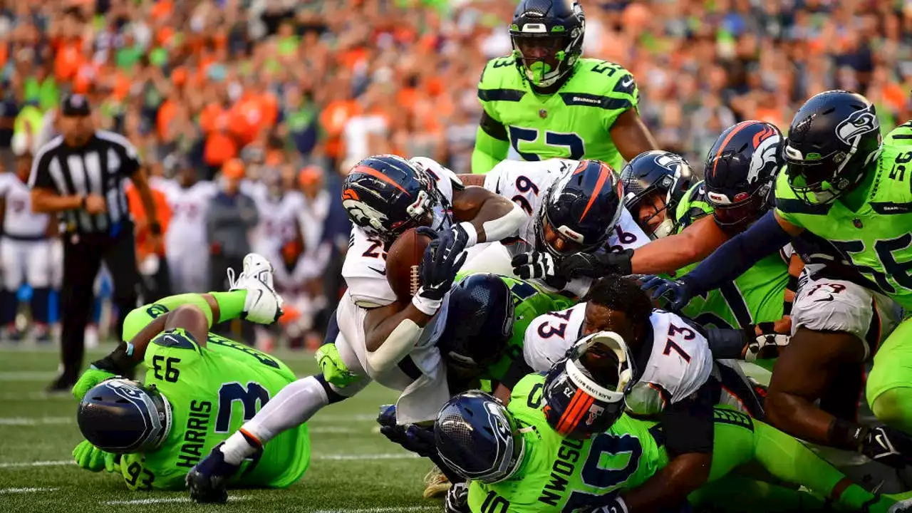 Seahawks survive Russell Wilson’s return, top Broncos 17-16