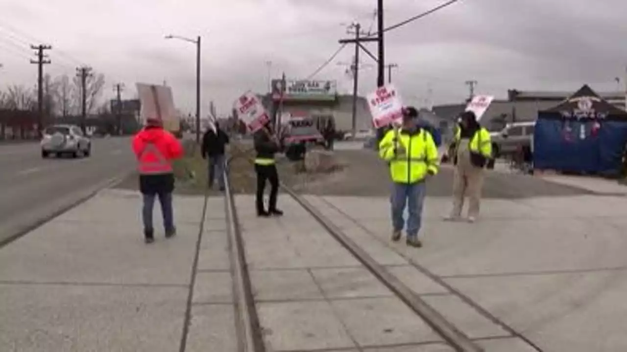 Seattle-area concrete union workers reach deal with employers