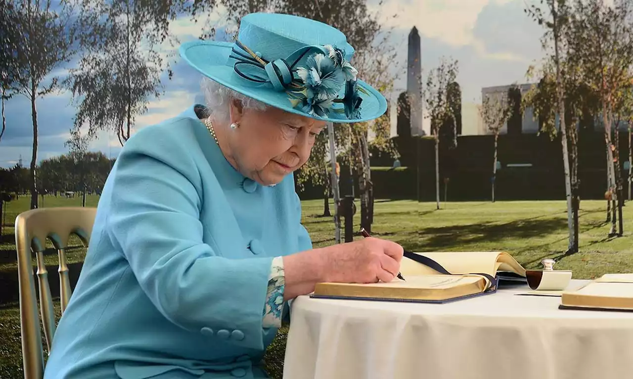 The Queen's handwritten letter of support for Strictly Come Dancing star revealed