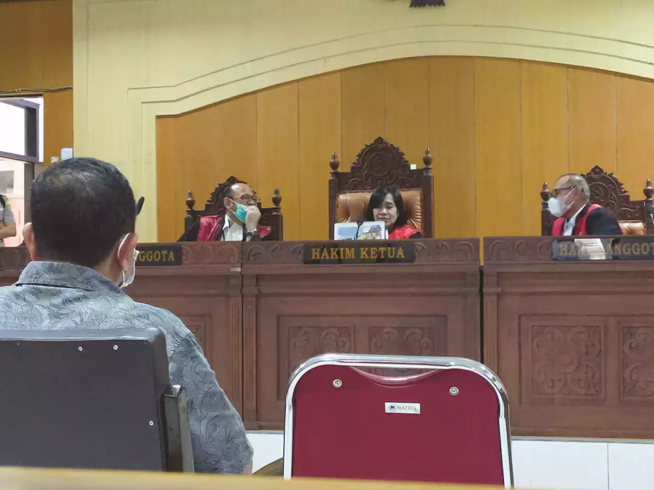 Tercantum di BAP, Mantan Dirreskrimsus Polda NTB Tak Dihadirkan di Sidang