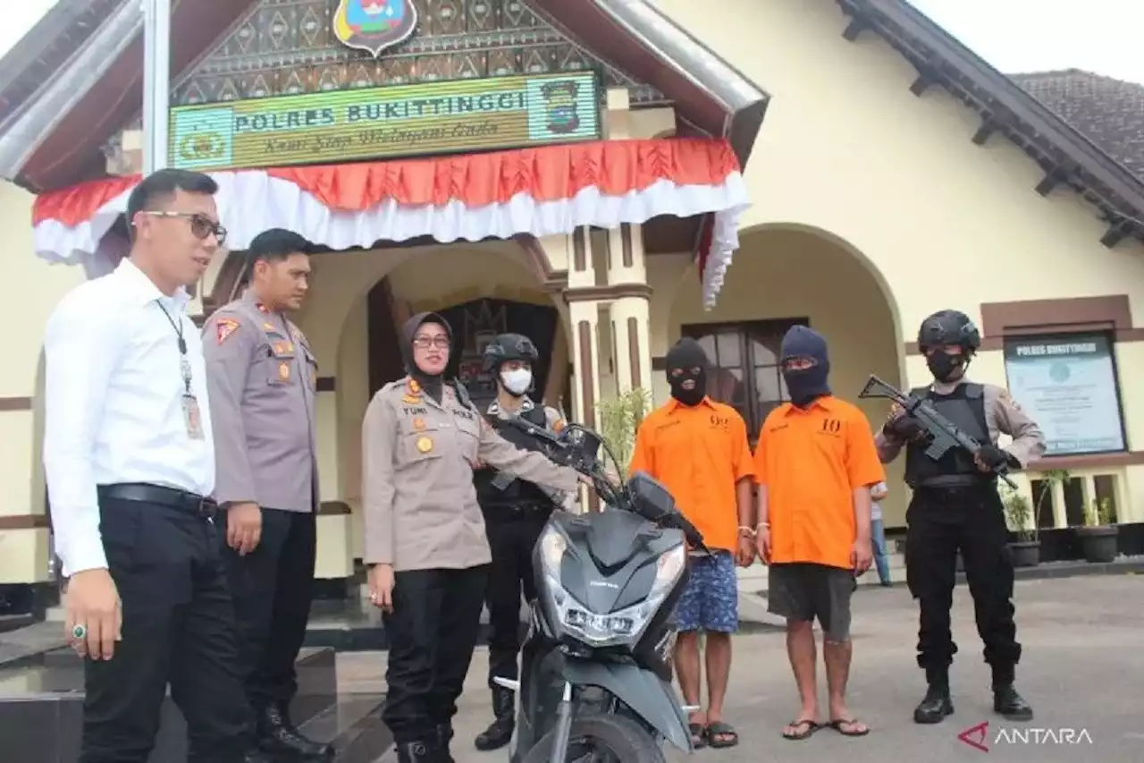 Seusai Mencuri Sepeda Motor, Oknum Ojol Nekat Menerima Bansos dari Polisi