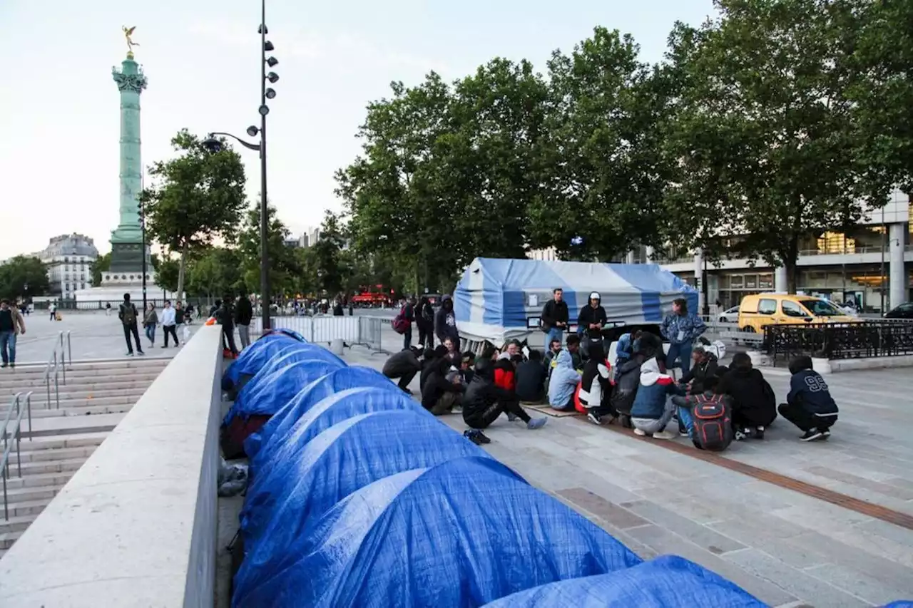 À Paris, des jeunes exilés suspendus à la reconnaissance de leur minorité