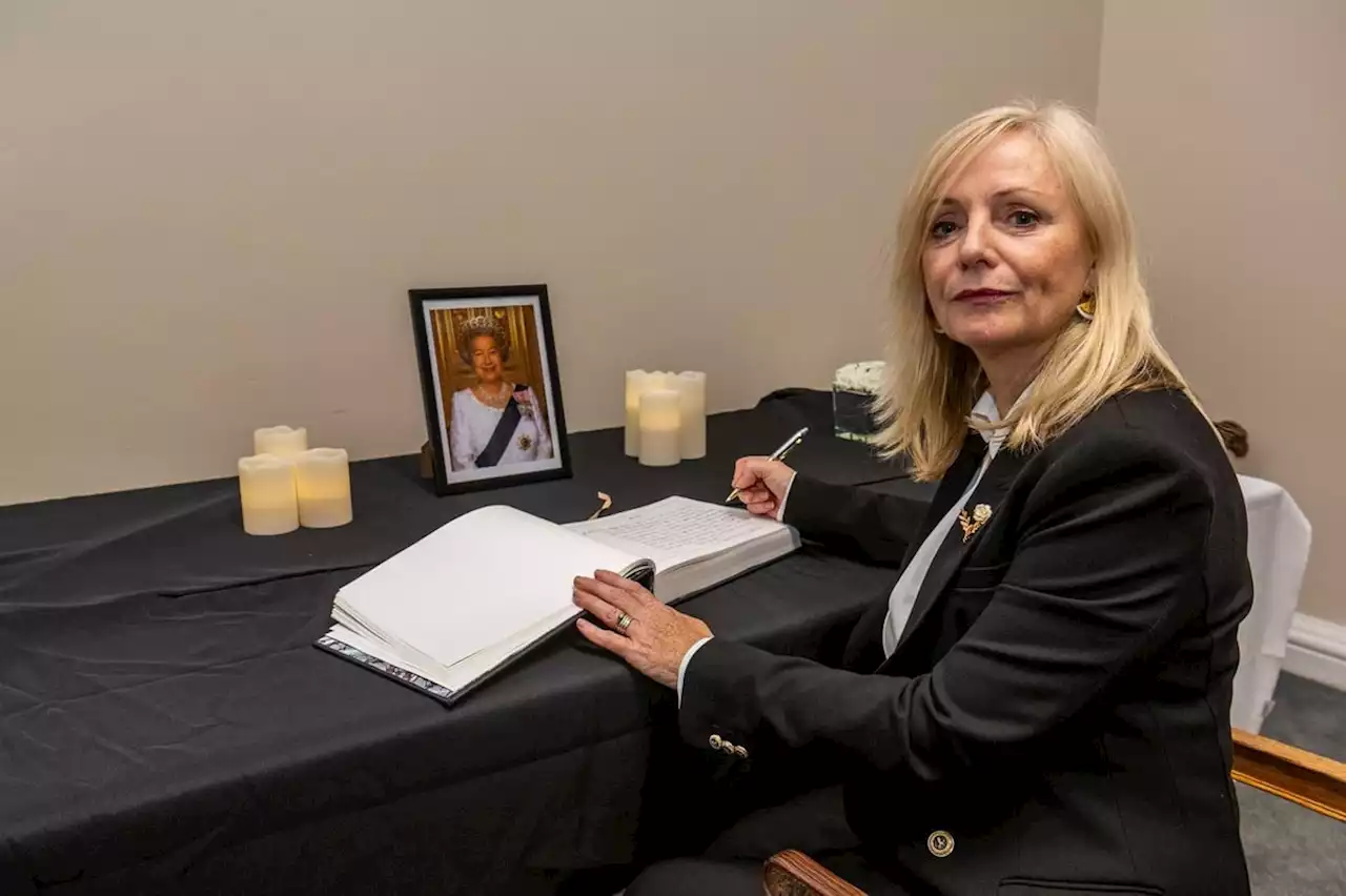 'A profound moment': Mayor of West Yorkshire pays tribute to Queen at Leeds Civic Hall