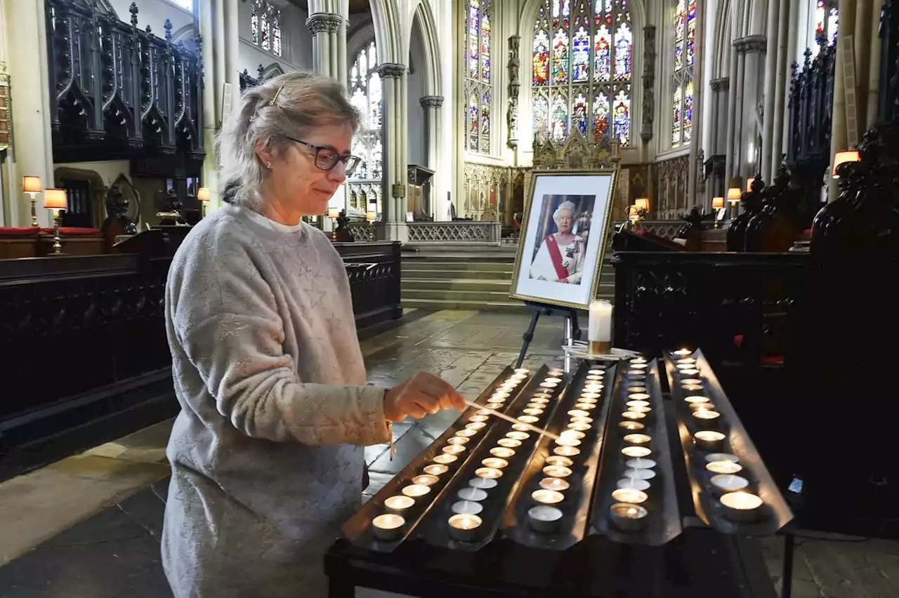 When Leeds Minster and other churches are holding services to commemorate the Queen