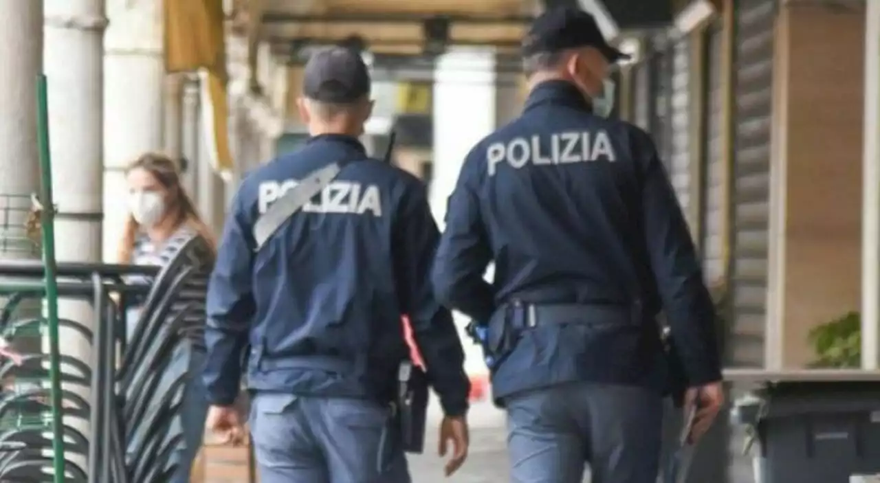 Lanciano, auto pirata a folle velocità sui pedoni: investiti un nonno e una nonna, il nipotino salvo per miracolo