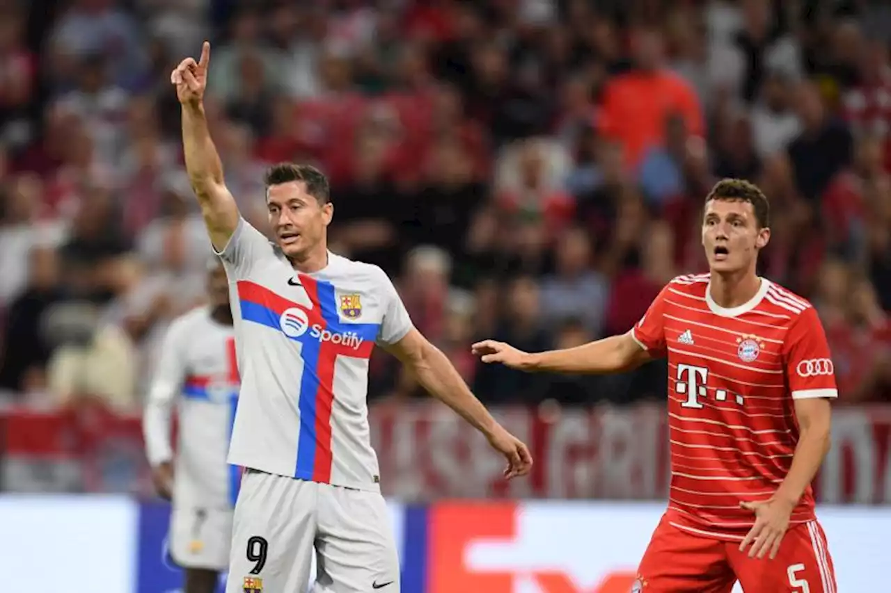 Benjamin Pavard (Bayern Munich) sort blessé contre le Barça