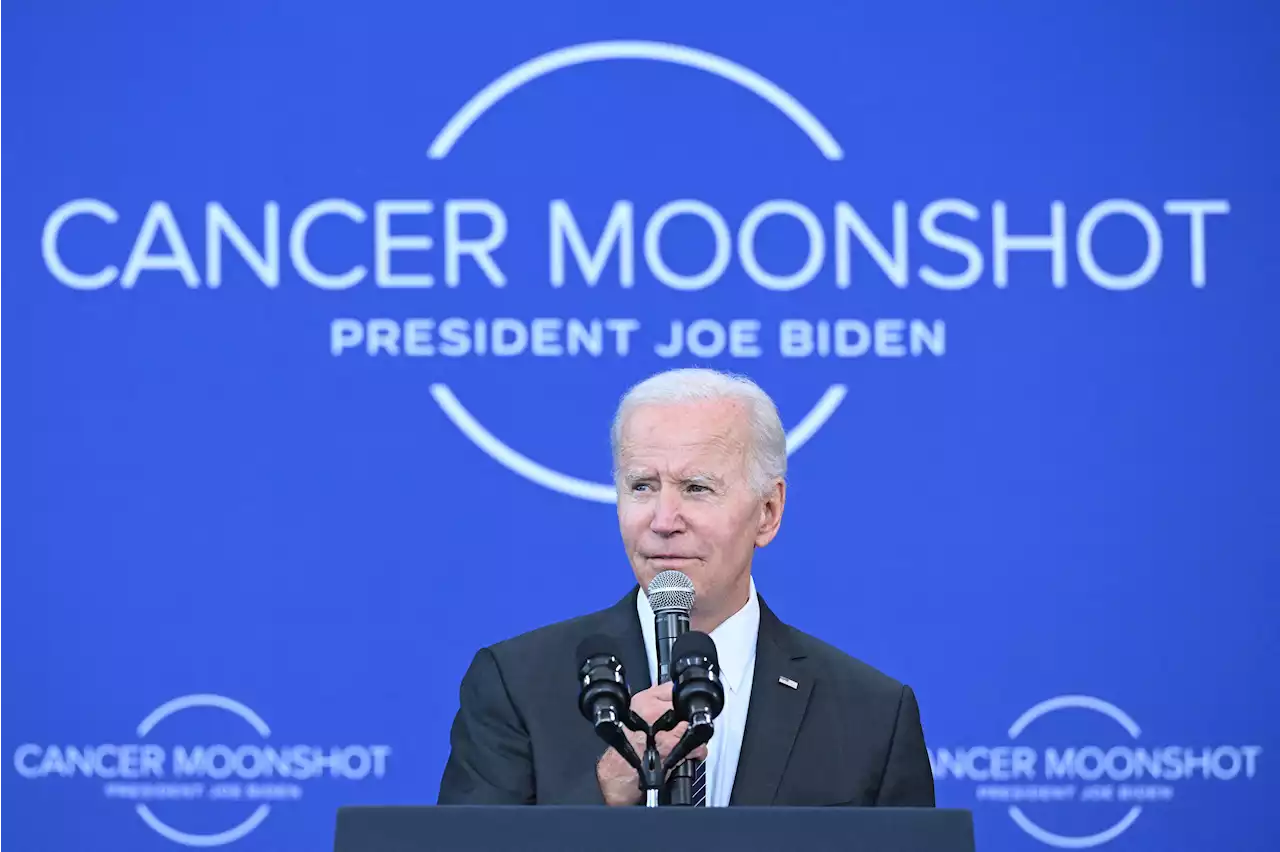 Biden Aims to Bring Hope to Cancer Patients Through ‘Moonshot' Initiative