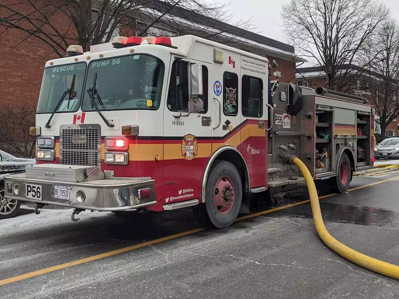 Streets reopened after excavator strike gas line on Springfield Road, causing leak