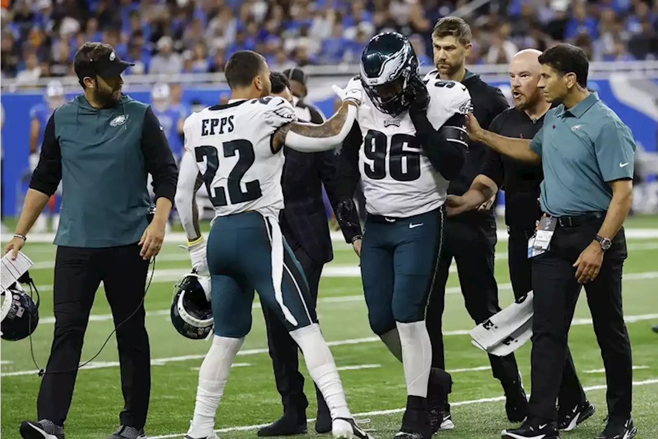 Eagles’ Derek Barnett expected to miss the remainder of the 2022 season with a torn ACL