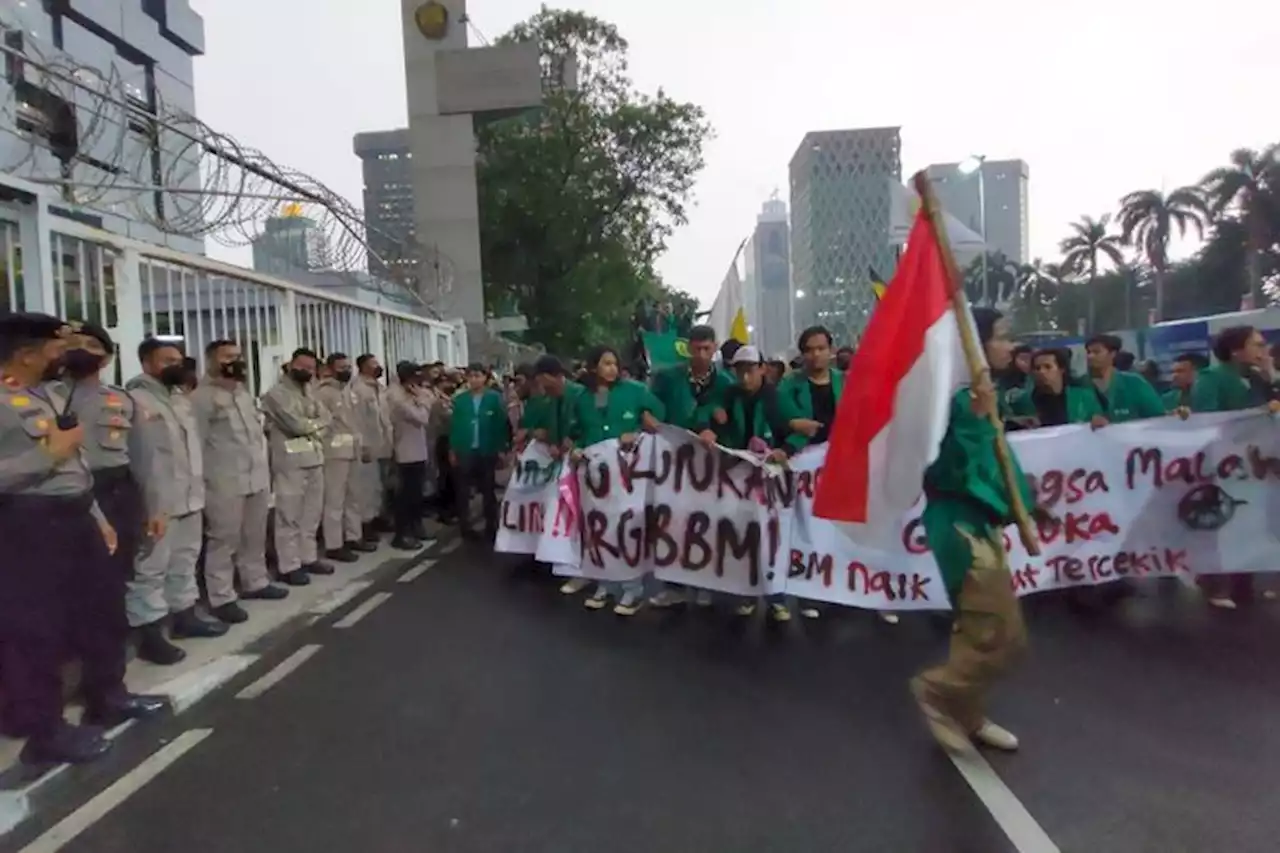 Polda Metro Jaya Siapkan Rekayasa Lalu Lintas Antisipasi Demo Buruh dan Mahasiswa - Pikiran-Rakyat.com