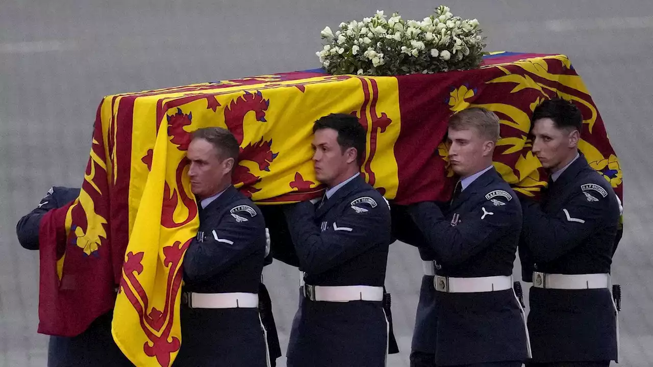 Verstorbene Queen zurück in London – Sarg über Nacht im Buckingham Palast