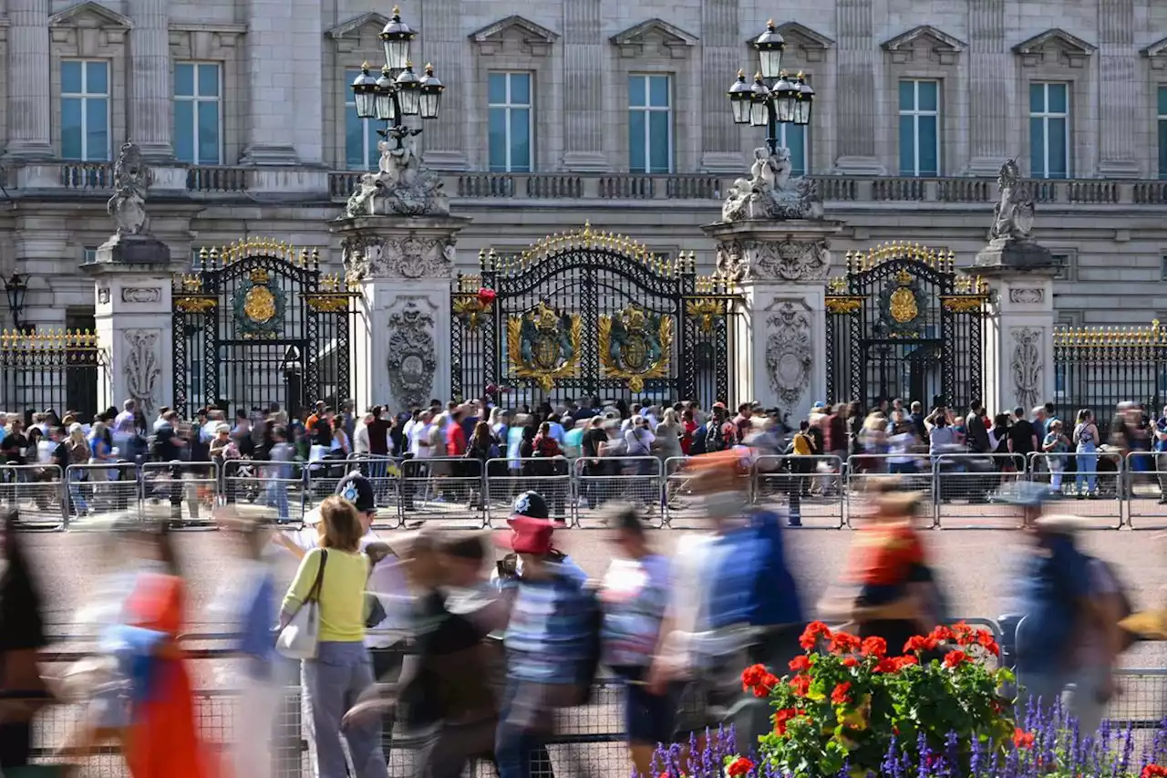 Elizabeth II : Londres affiche complet pour l’enterrement de la reine, perturbations attendues dans les transports