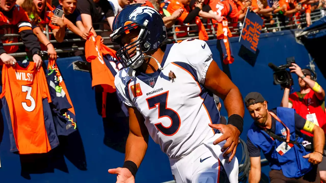 Broncos QB Russell Wilson hears boos in return to Seattle on 'Monday Night Football'