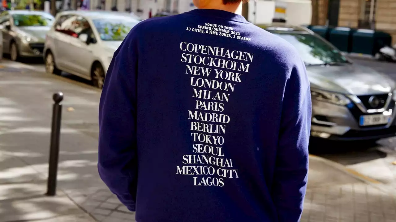 Vogue imagine un sweatshirt en édition ultra-limitée pour la Fashion Week