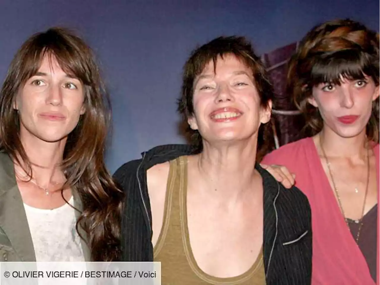 Jane Birkin : pourquoi elle ne fera jamais d'album avec ses filles Charlotte Gainsbourg et Lou Doillon - Voici