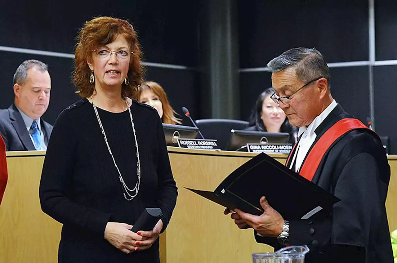 Burnaby school board's lone non-BCA trustee not running for second term