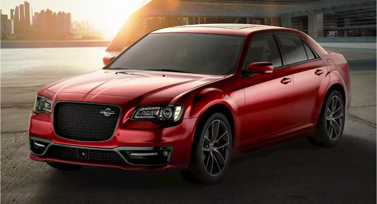 2023 Chrysler 300C Debuts As A 485-HP HEMI V8 Sendoff That Starts At $55,000 | Carscoops