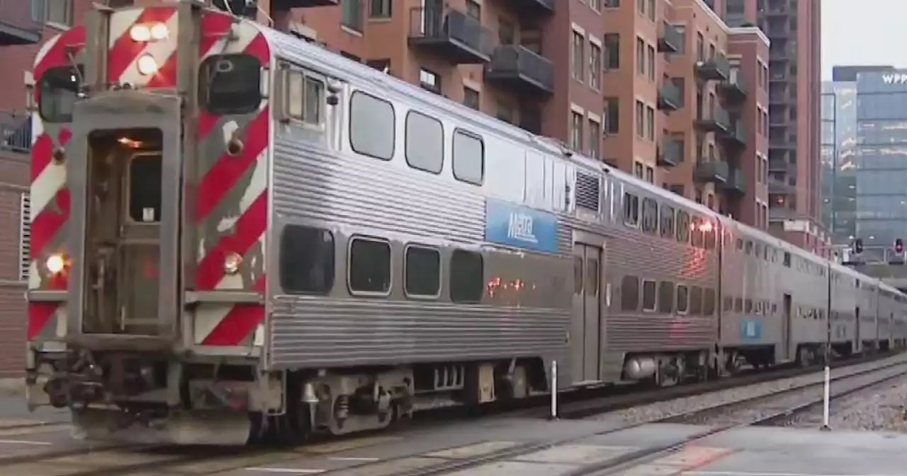 Metra holds board meeting to address possibility of freight railroad worker strike