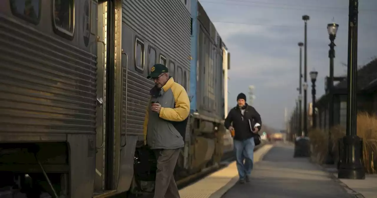 Some Metra trains to be canceled ahead of freight railroad strike deadline