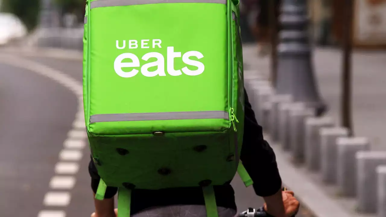 Uber Eats fait face à la grogne de 2 500 livreurs déconnectés du jour au lendemain